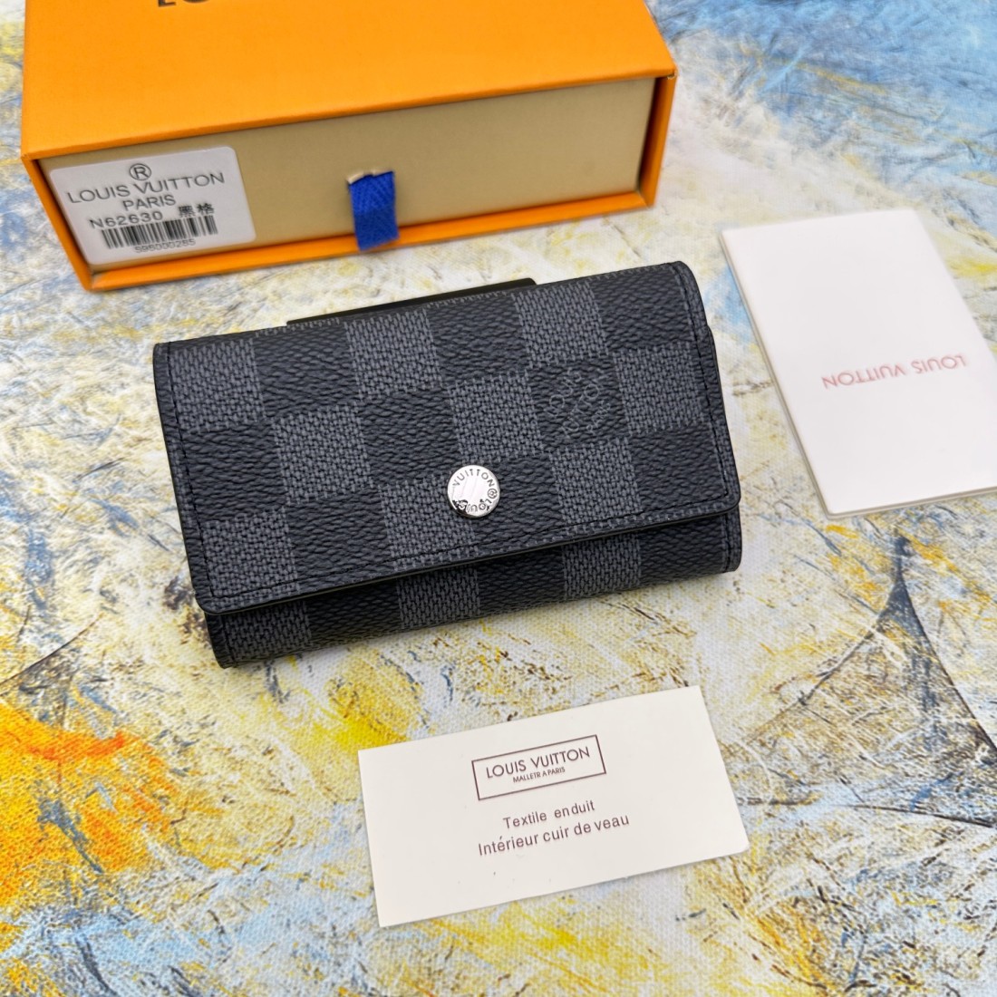 Louis Vuitton LV LV6 Key Case M62630