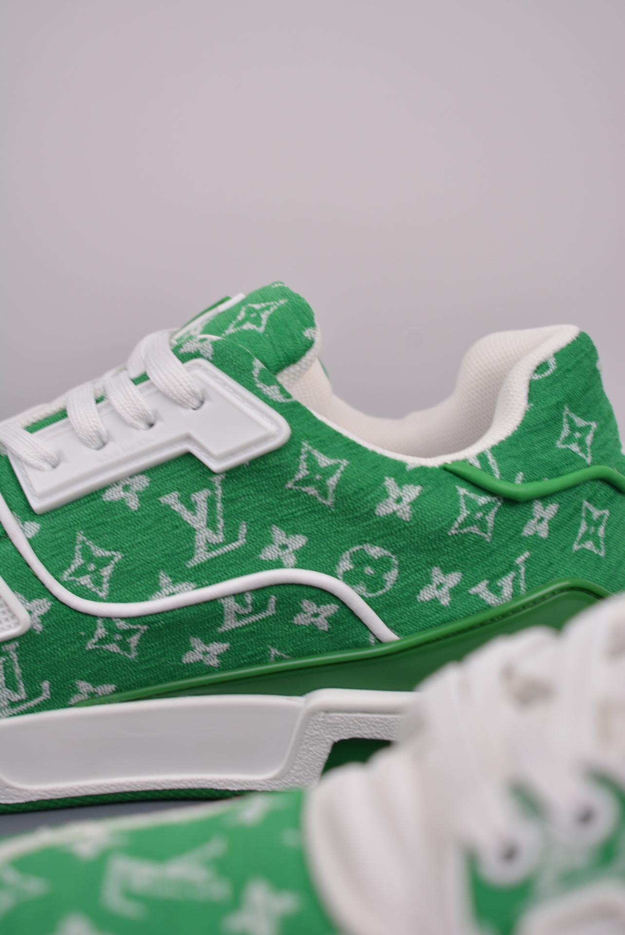 Louis Vuitton Sneakers pattern green