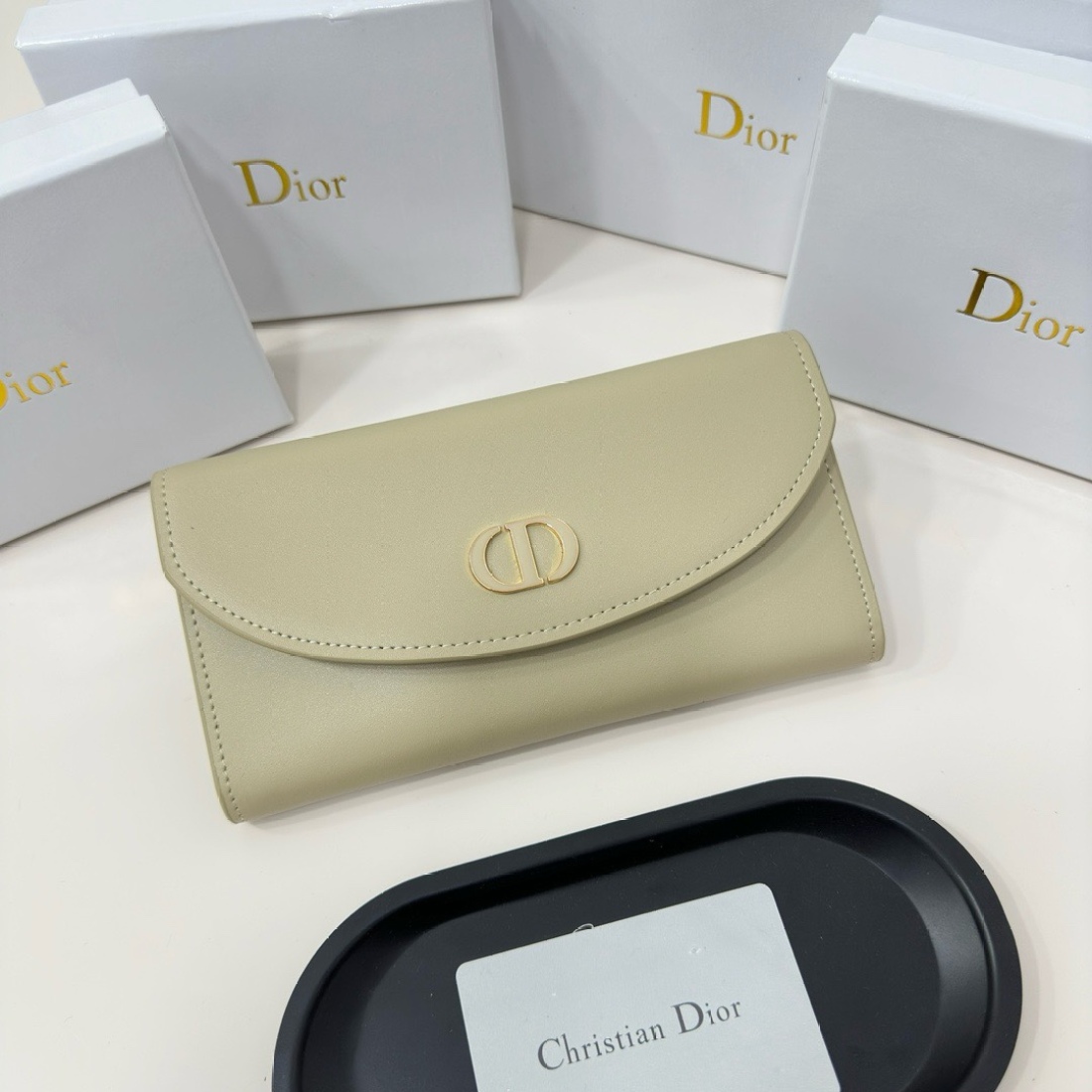 Dior 30 Montaigne Avenue Wallet