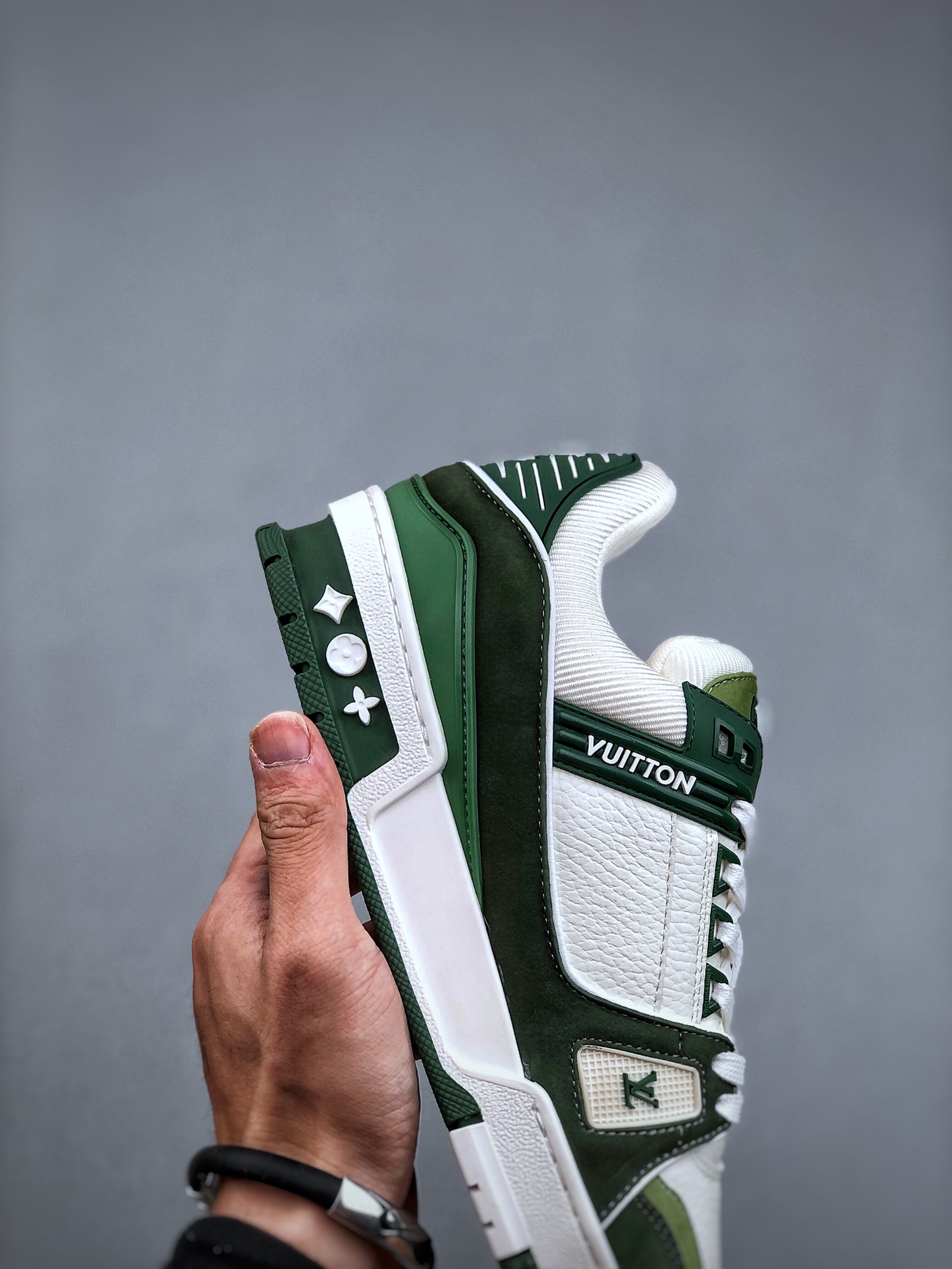 Louis Vuitton Sneakers blue green