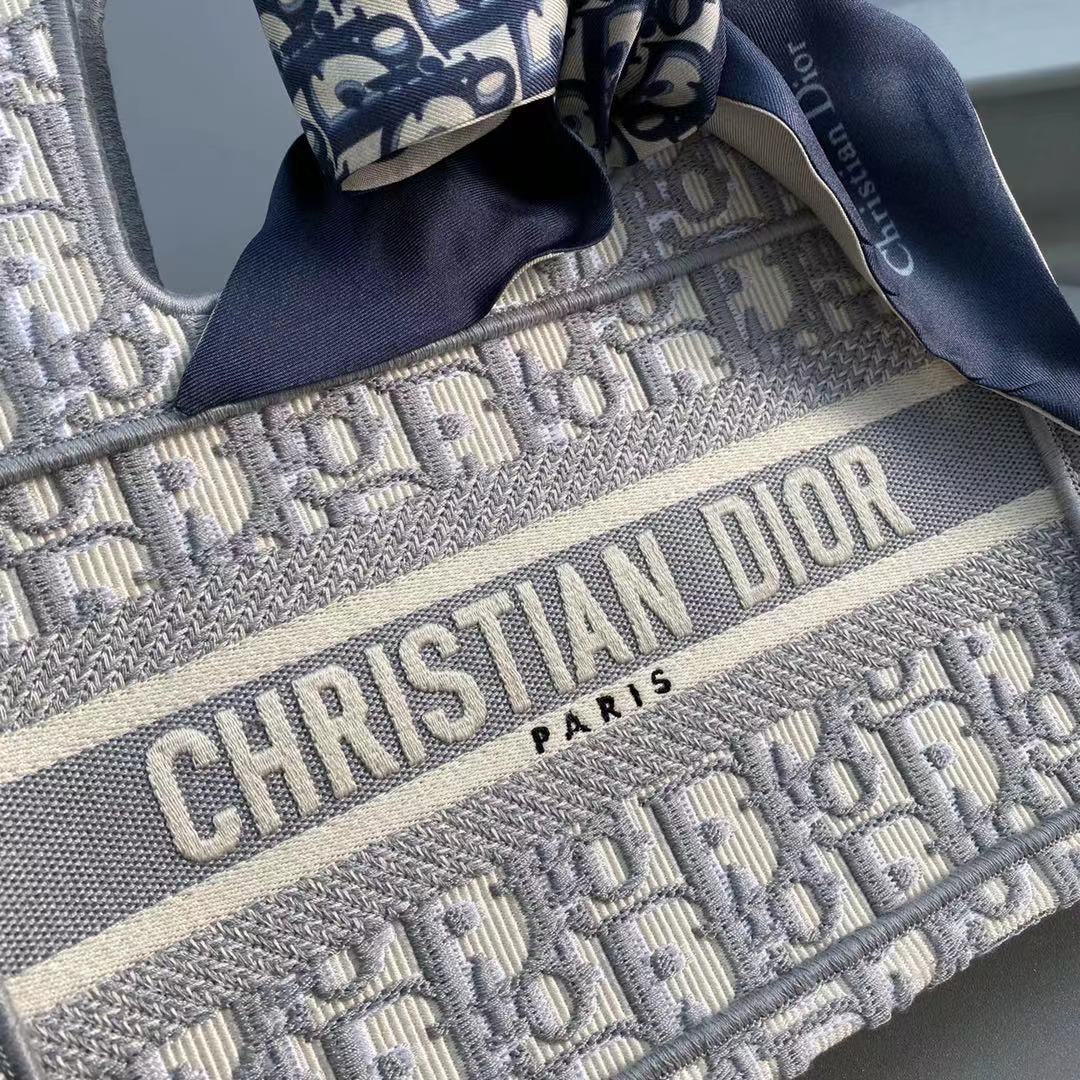Dior Book Tote Small Gray Dior Oblique Embroidery M1286ZRIW_M932