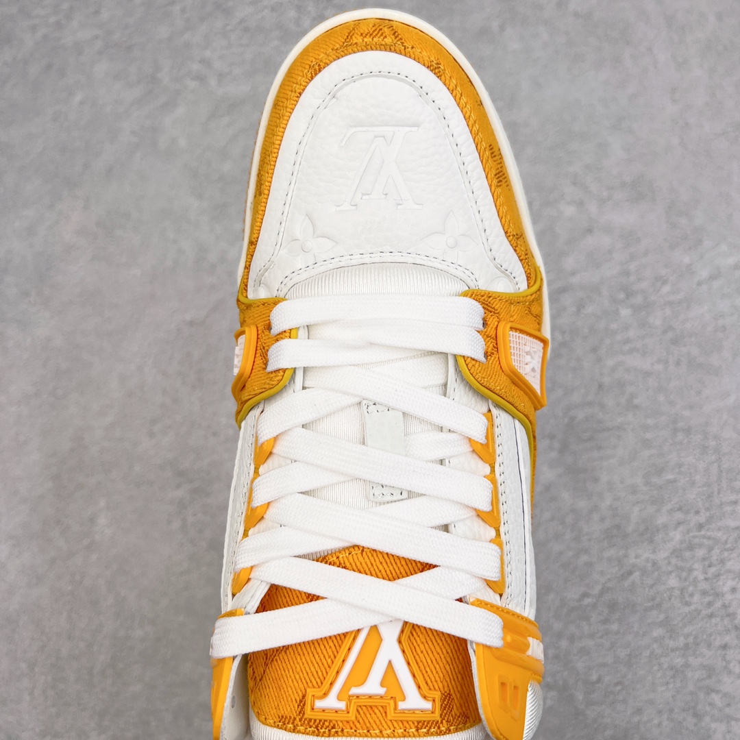 Louis Vuitton Sneakers yellow