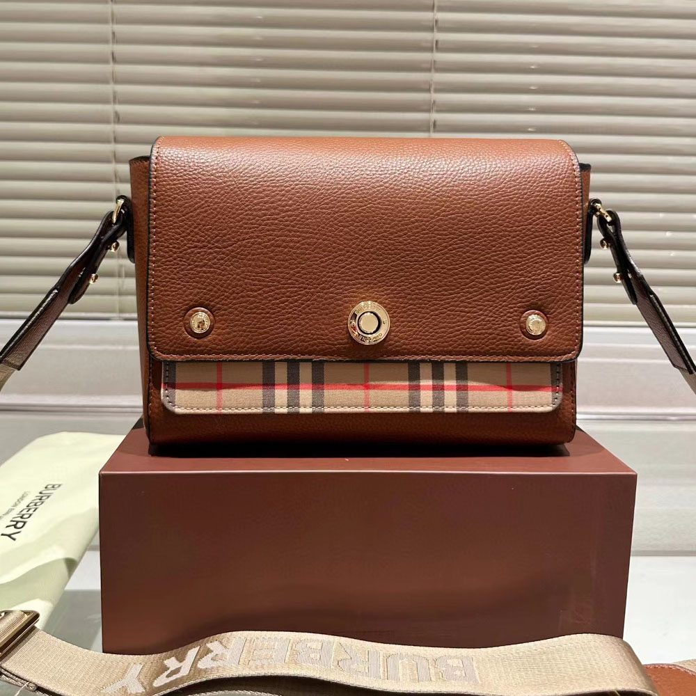 Burberry Note Vintage Bag Small