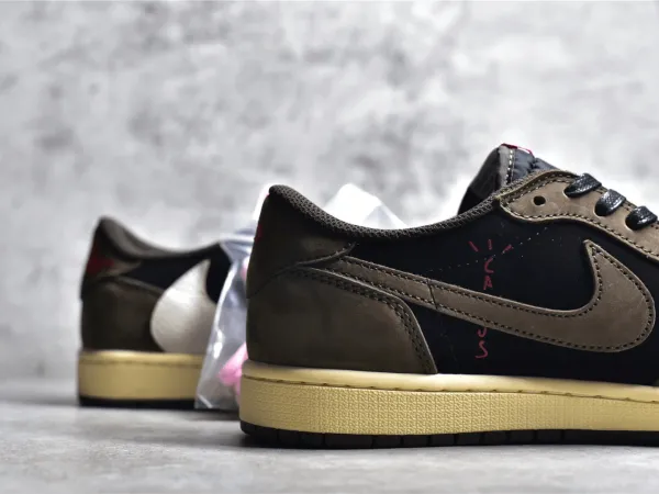 Travis Scott x Air Jordan 1 Low OG TS SP