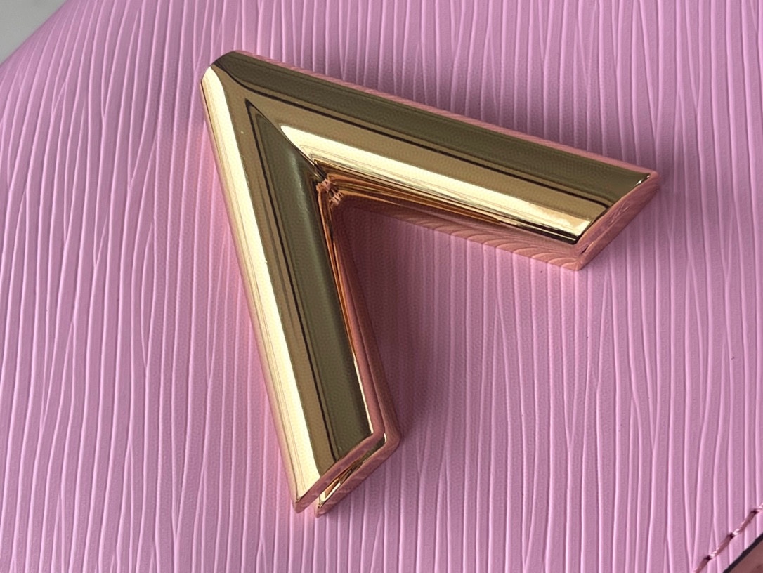 Louis Vuitton Twist MM M59405