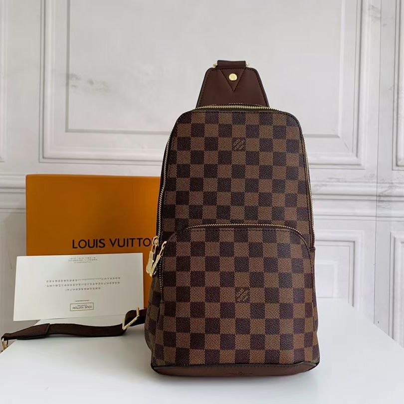 Louis Vuitton LV Avenue Bag