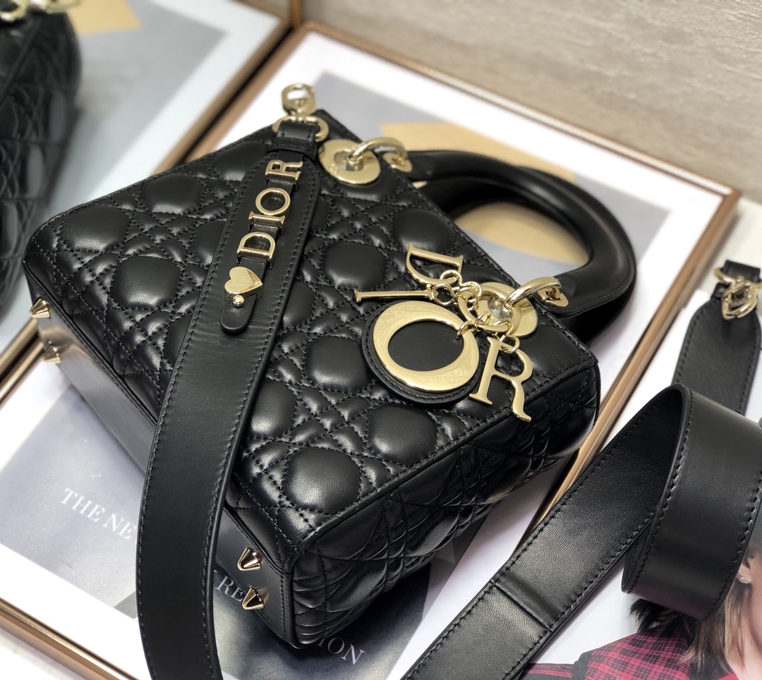 Dior Medium Lady Dior Bag Black Patent Cannage Calfskin M0565OWCB_M900