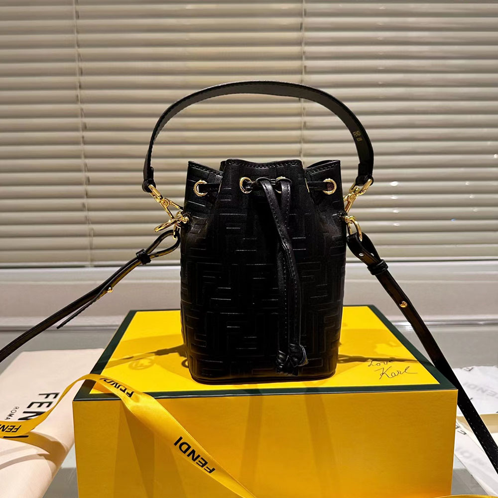 FENDI Mon Tresor Bucket Bag Mini