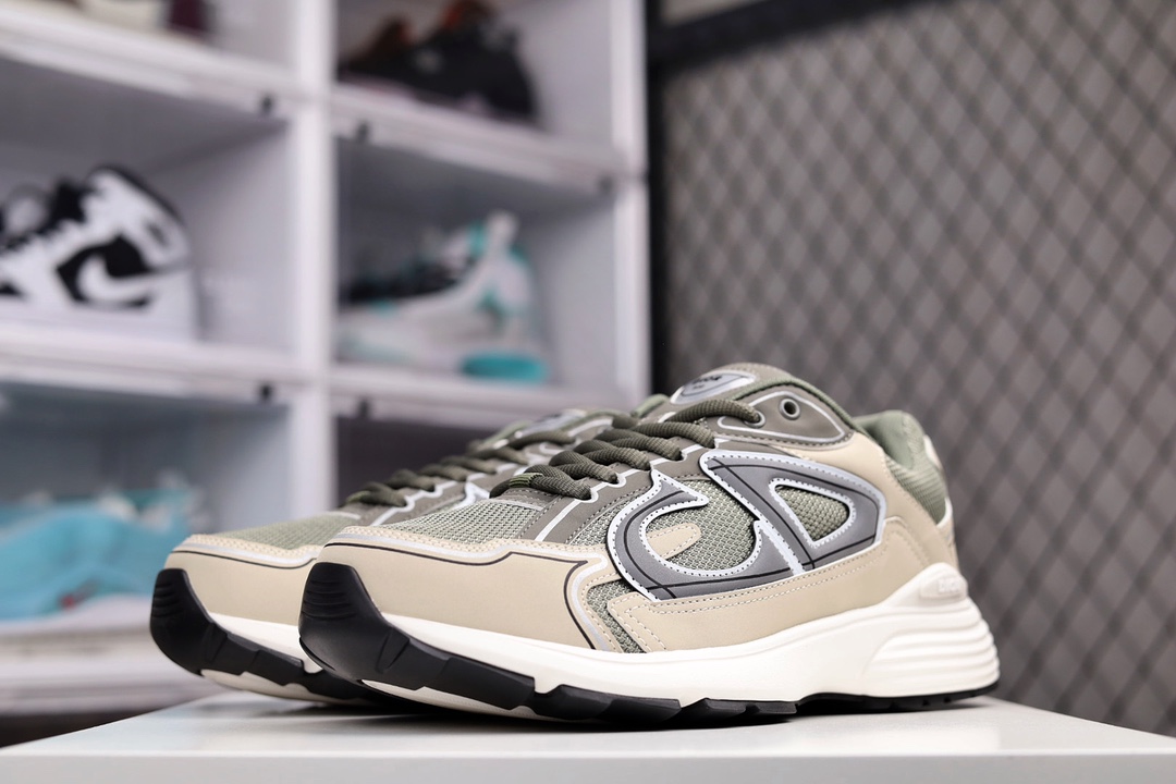 Dior B30 Dad Sneakers Brown