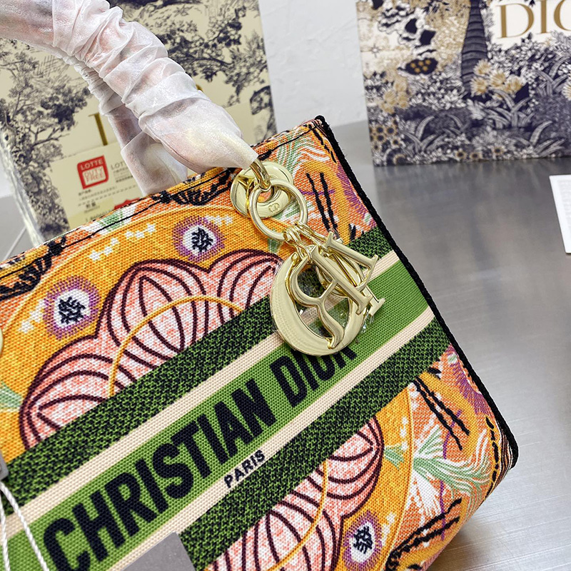 Dior The LADY D-LITE Bag