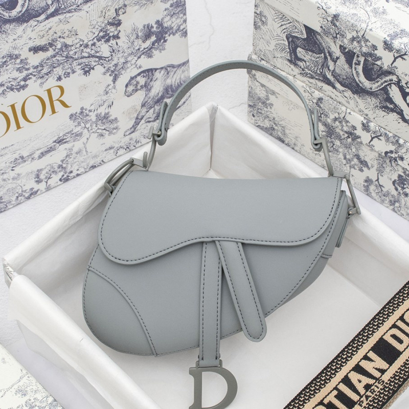 Dior SADDLE Bag Gray Ultramatte Calfskin M0446ILLO_M41G