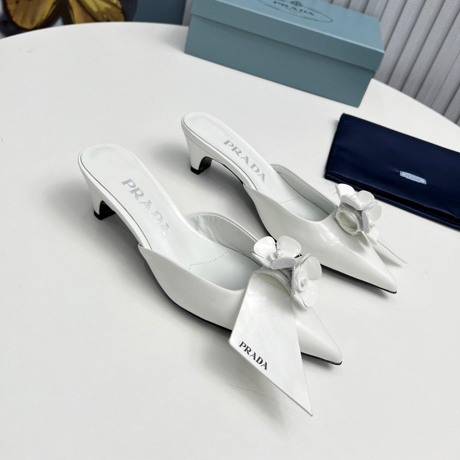 Prada  Patent Leather Flip-flops Sandals Slide