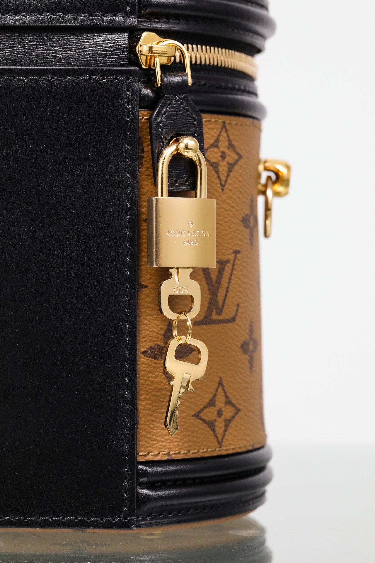 Louis Vuitton Cannes M43986