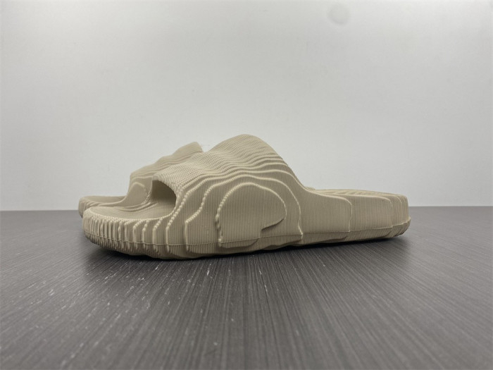 Yeezys Slide new collection