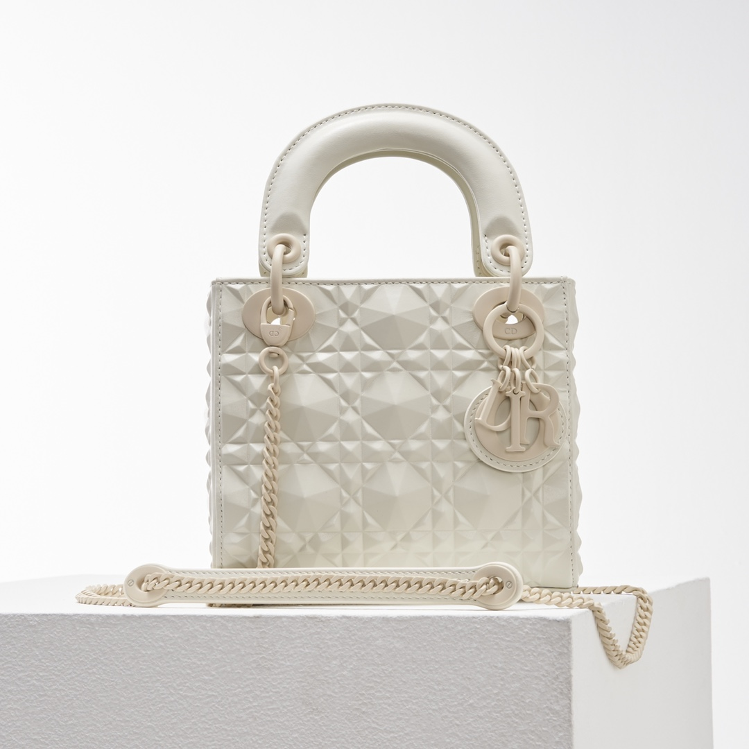 DIOR Lady Dior Diamond Vine Pattern Handbag