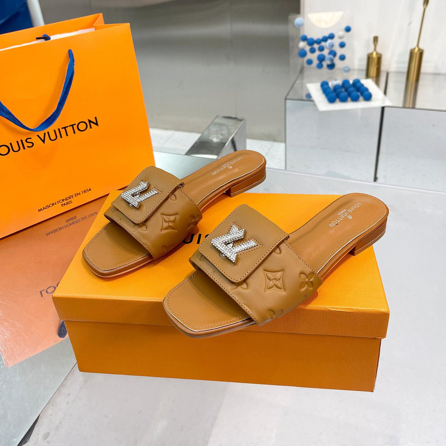 Louis Vuitton LV Comfortable Leather Flip-fFops  Slide Sandal