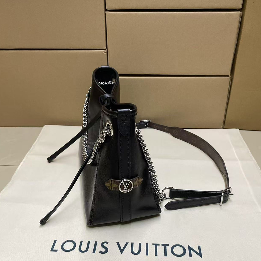 Louis Vuitton CarryAll BB