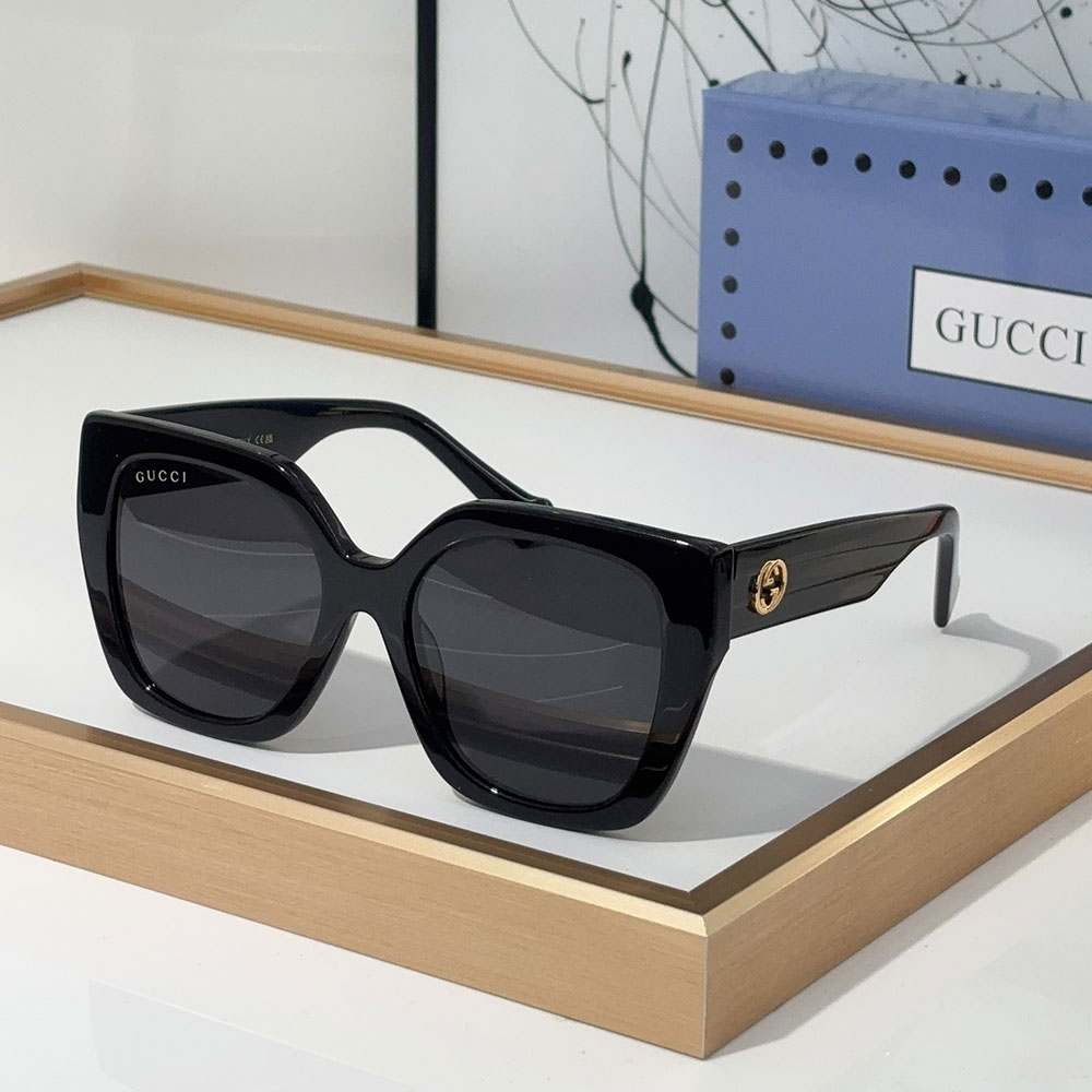 Gucci  Casual everything sunglasses