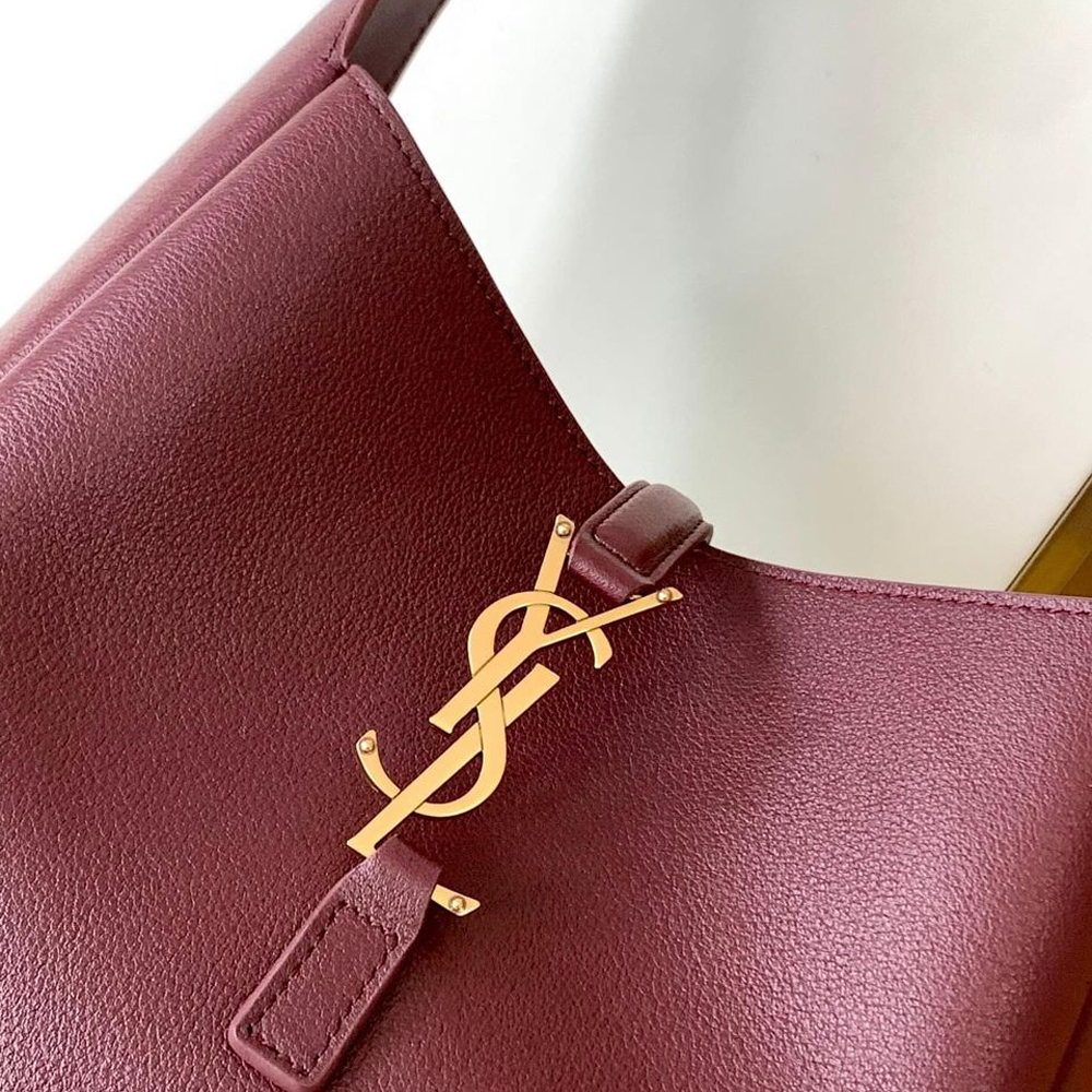 SAINT LAURENT YSL Le 5 à 7 Leather Shoulder Bag