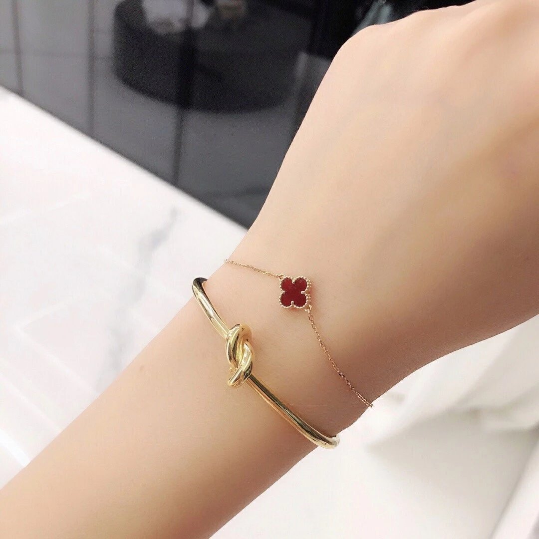 Van Cleef&Arpels VCA Single alhambra Bracelet