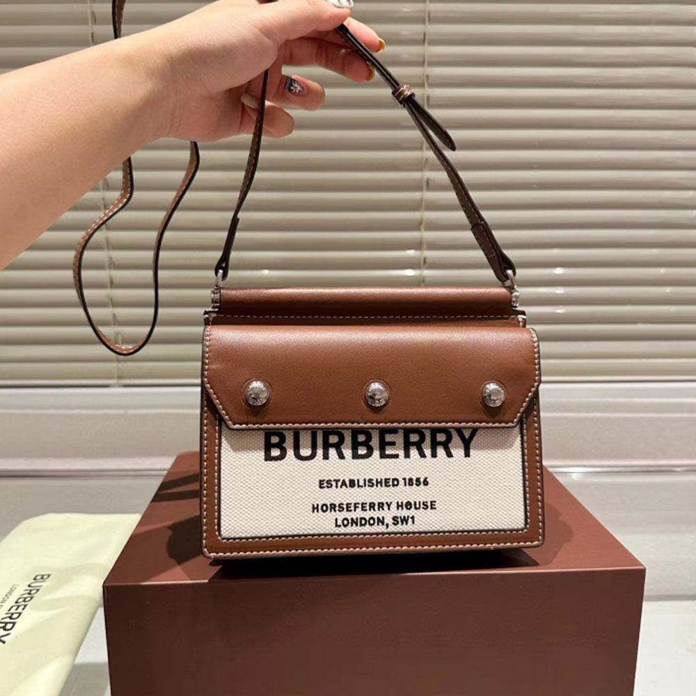 Burberry Title Bag Mini