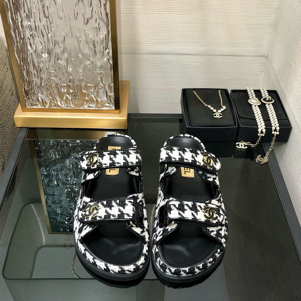 Chanel Fashionable Half Slippers Sandals Slide