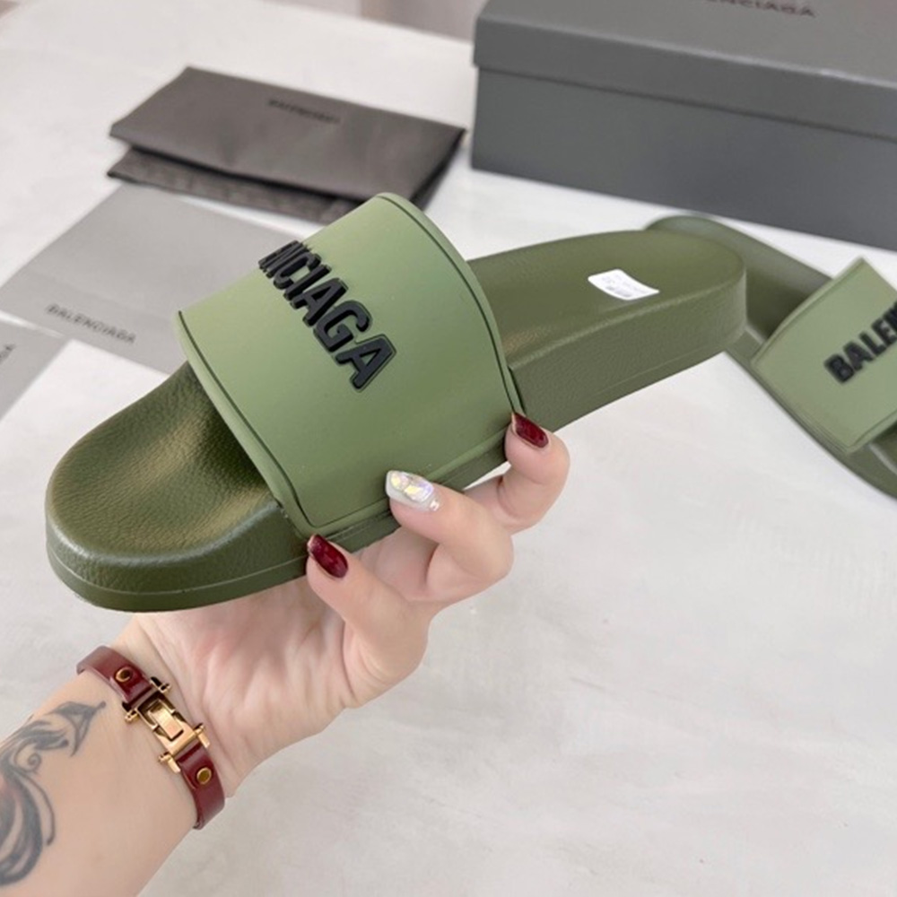 Balenciaga  Fashionable Flat Sandals Slide Sandal