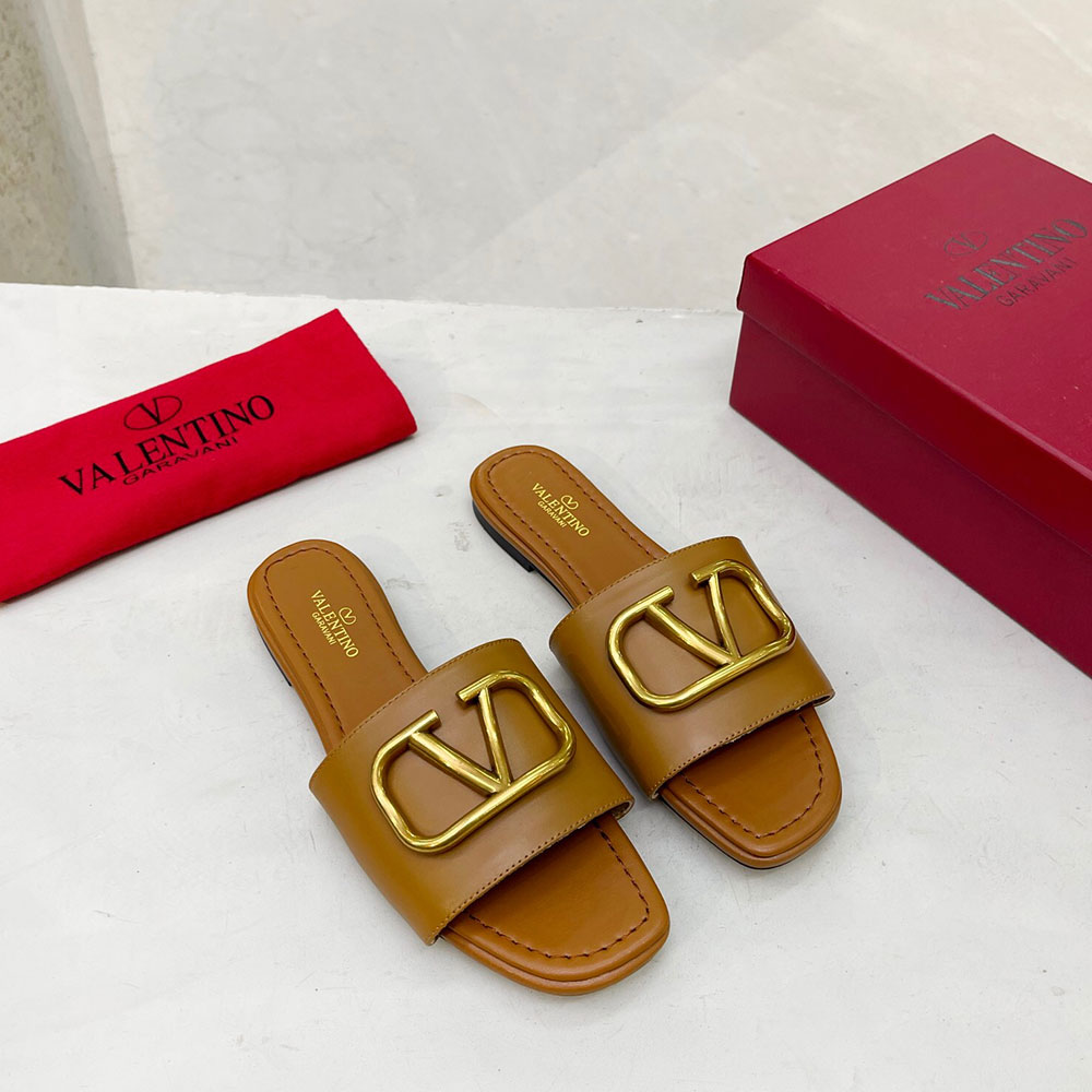 Valentino Leather Casual Fashion Flip-Flops Slide Sandal