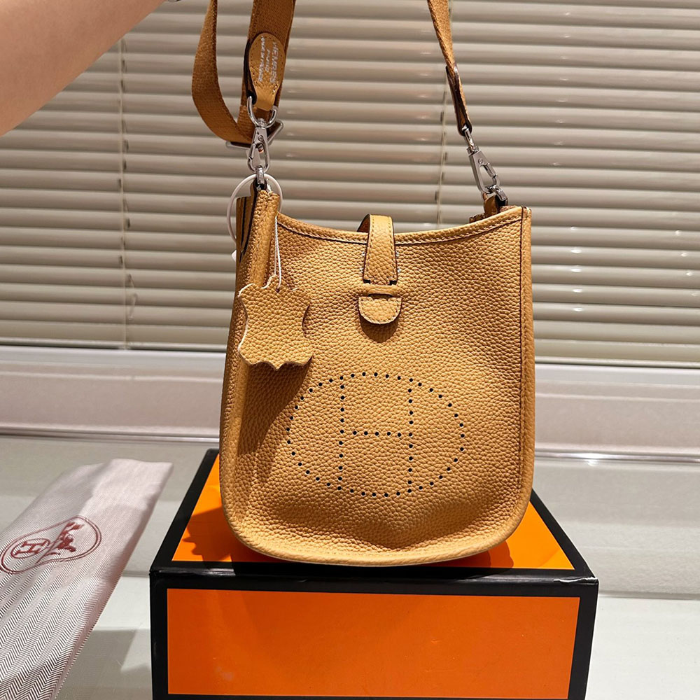Hermes Evelyne Bag 18cm