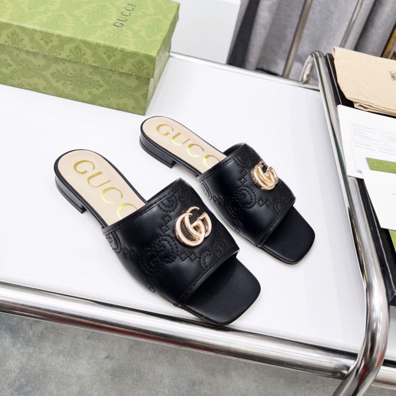 Gucci Jolie GG Matelassé Slide Sandal