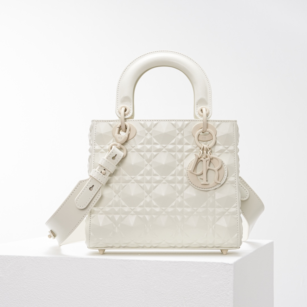 DIOR Lady Dior Diamond Vine Pattern Handbag