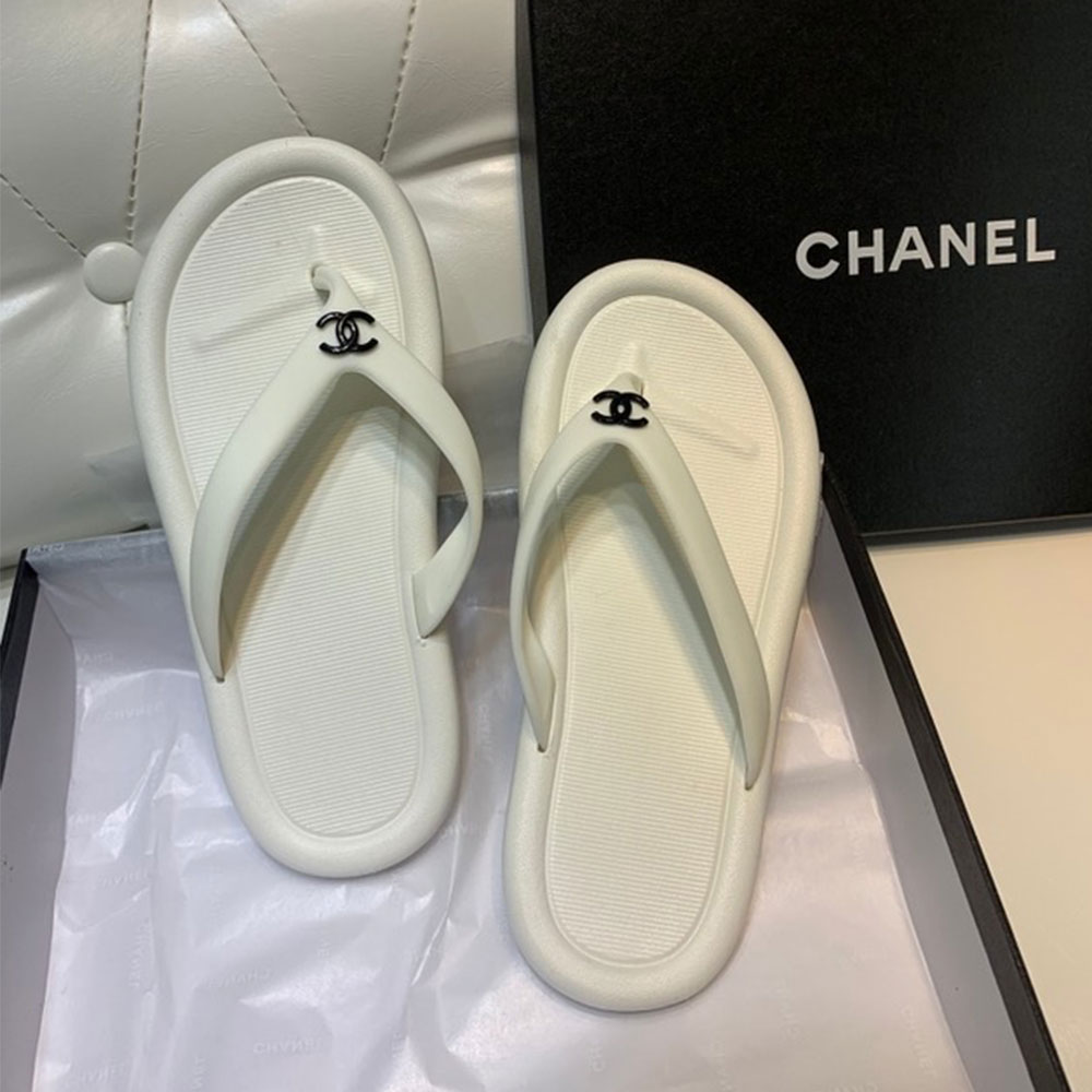 Chanel Beach Flip-flops Slide Sandal