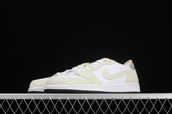 Jordan 1 Retro Low White Ghost Green Black DM7837-10R