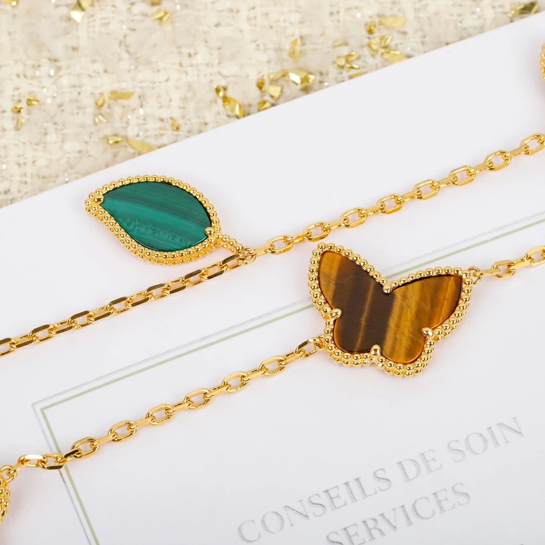 Van Cleef&Arpels VCA Multi-element Necklacce