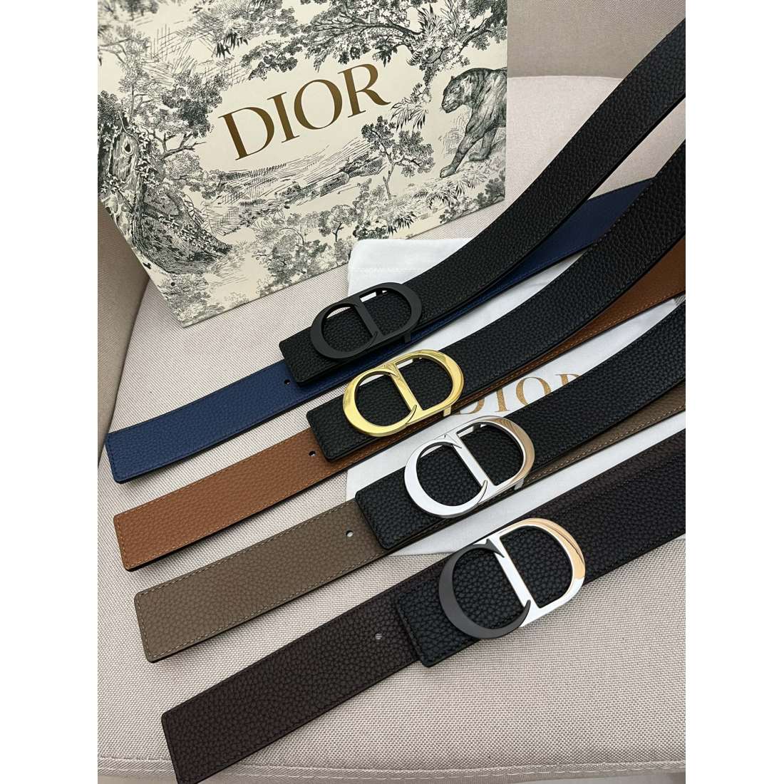 Dior cowhide and bottom leather, palladium plated pure steel buckle 35MM
