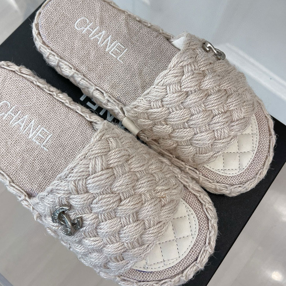 Chanel  All kinds of Woven Fabrics  Sandals Slide