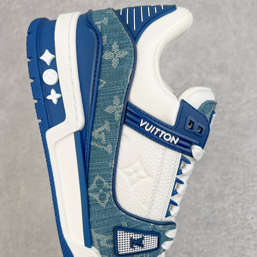 Louis Vuitton Sneakers blue