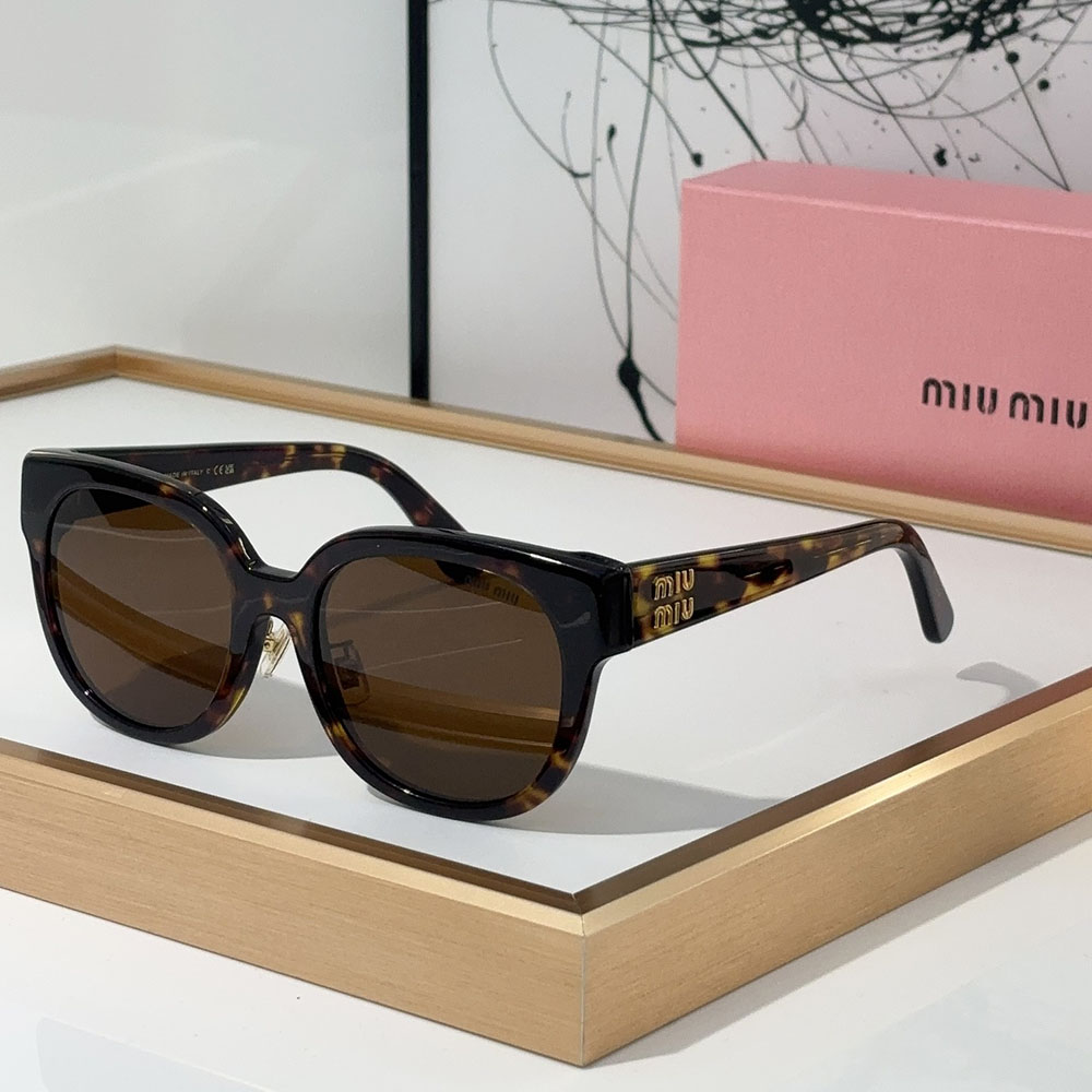 MIU MIU  Retro trend Sunglasses