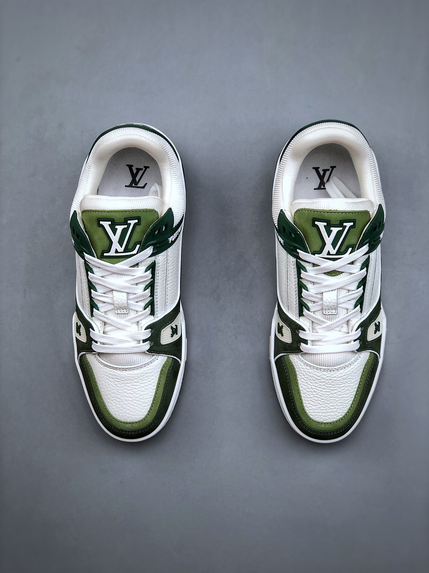 Louis Vuitton Sneakers blue green