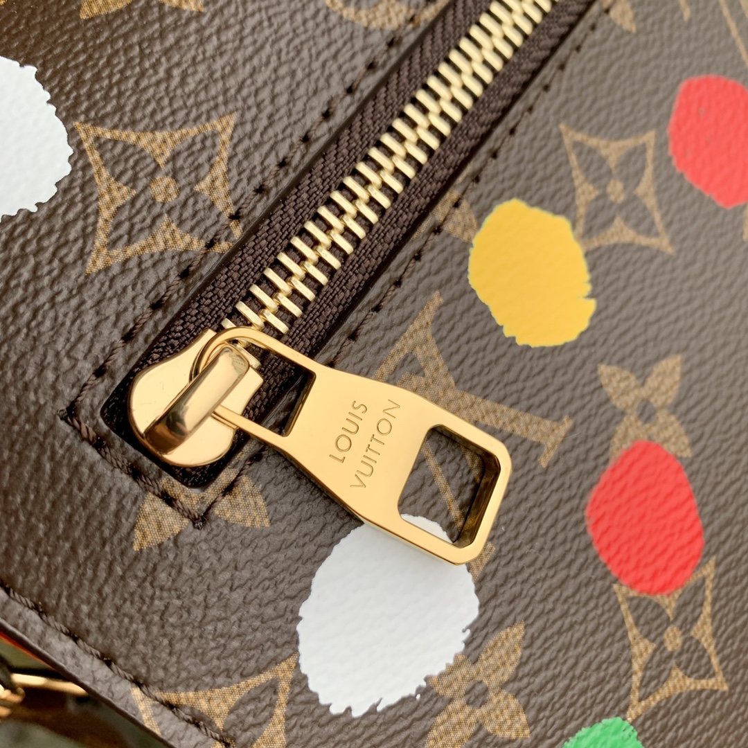 Louis Vuitton YK Pochette Metis M46384