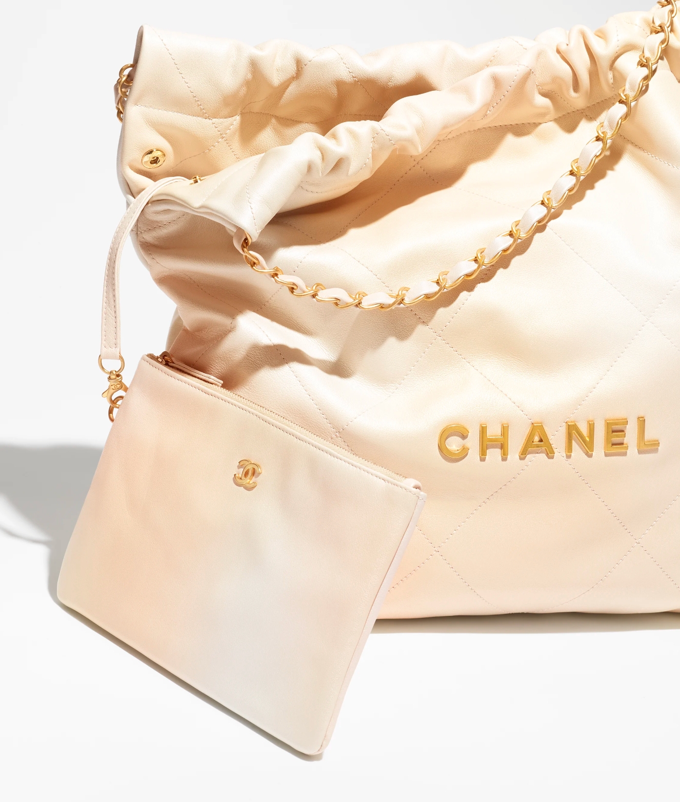 CHANEL 22 HANDBAG Pearly Shaded Calfskin & Gold-Tone Metal Ecru & Golden