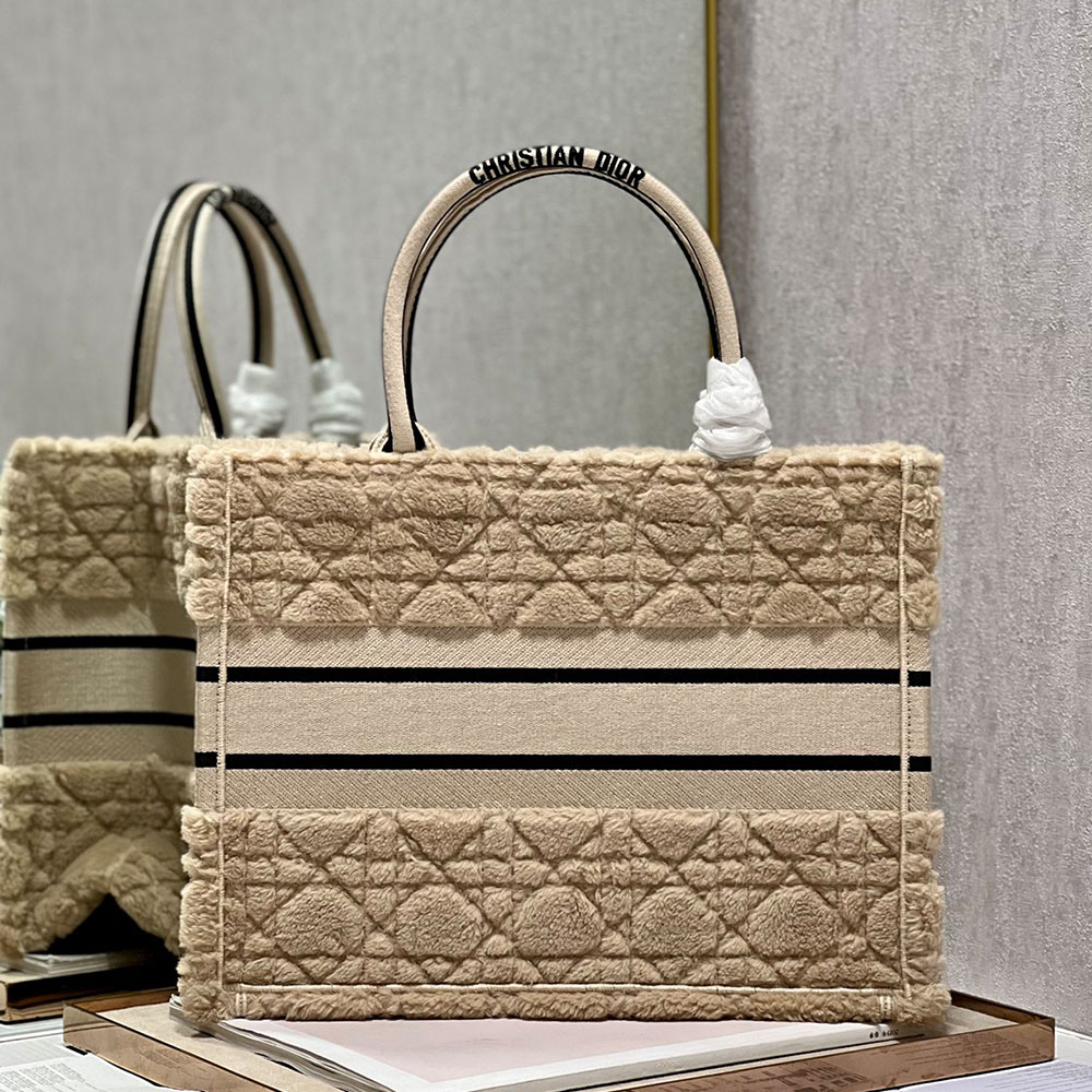 Dior Book Tote Beige Cannage Shearling M1295ZMBU_M918