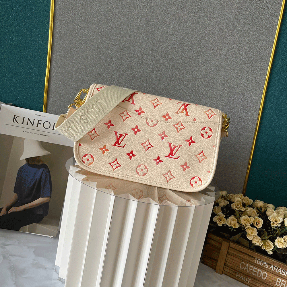 Louis Vuitton LV Diane bag