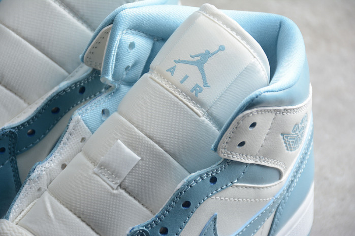 Air Jordan 1 Mid UNC BQ6472-141