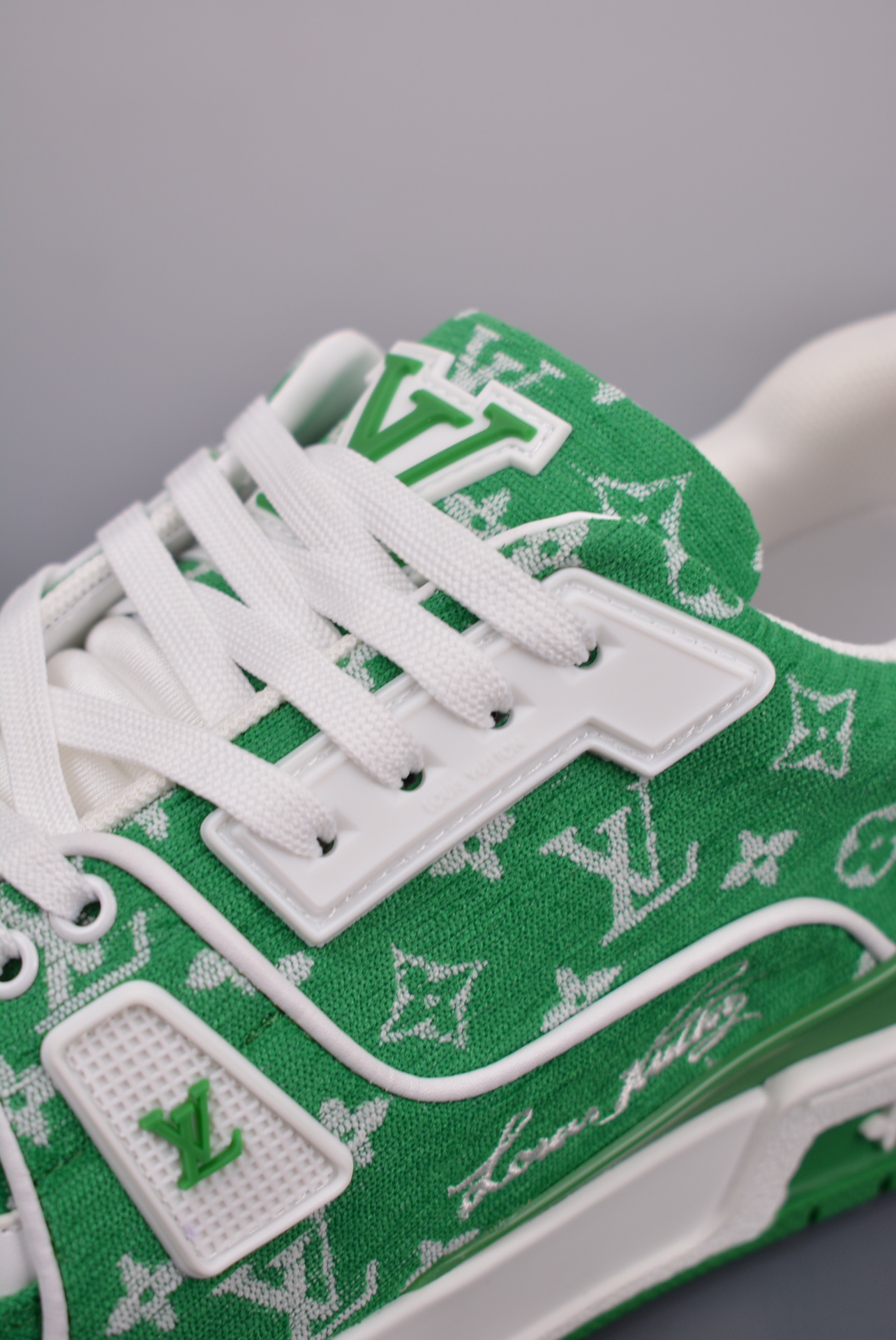 Louis Vuitton Sneakers pattern green