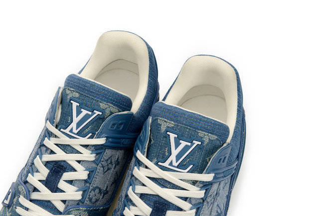 Louis Vuitton Sneakers