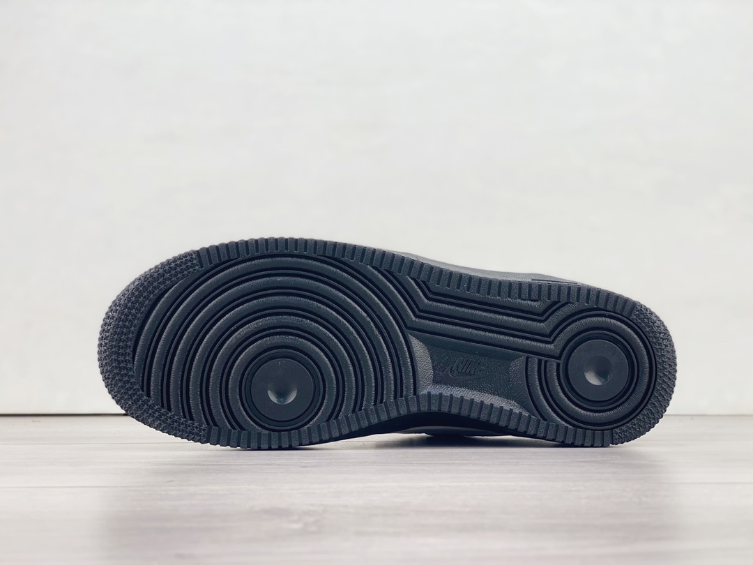 Nike Air Force 1  Black White