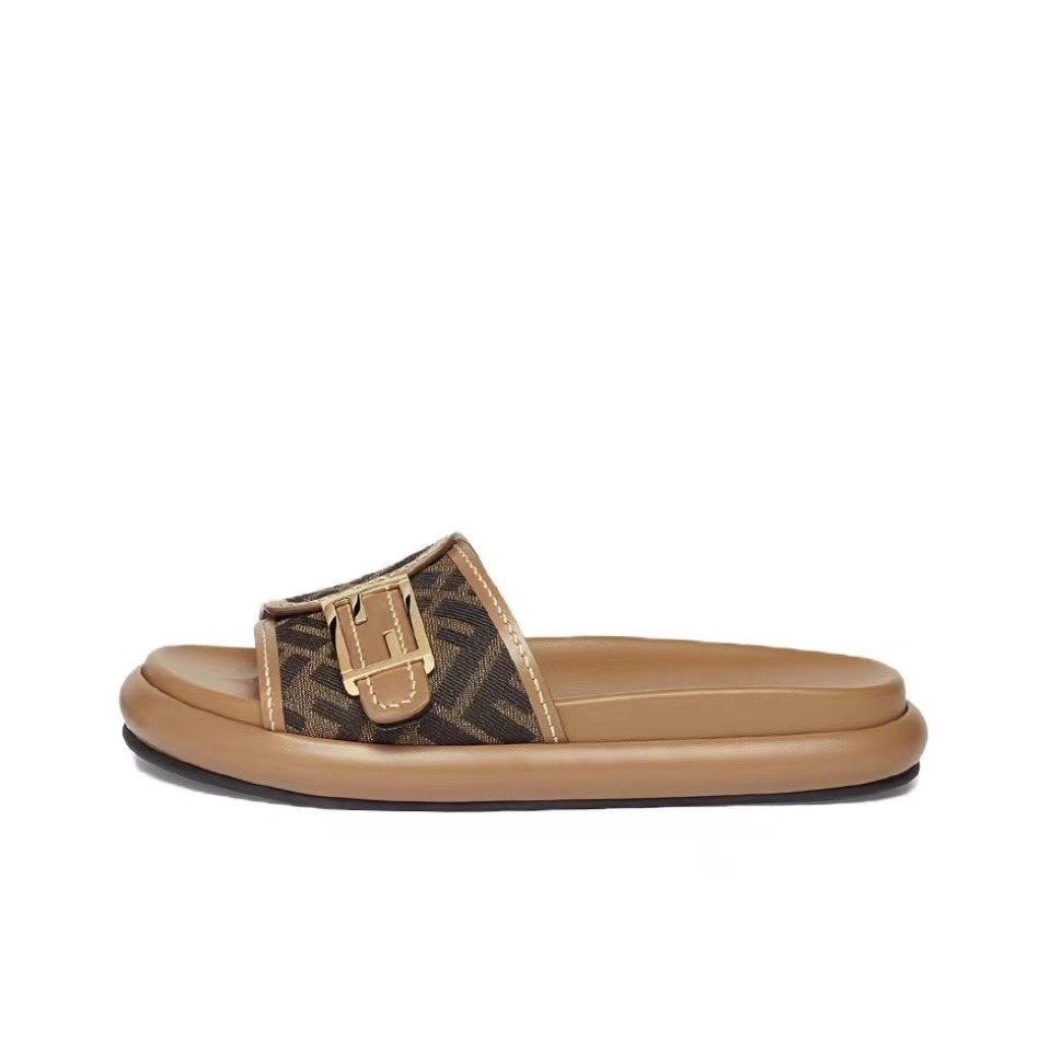 Fendi Leather Comfort Goes With Everything Shoes Sandal