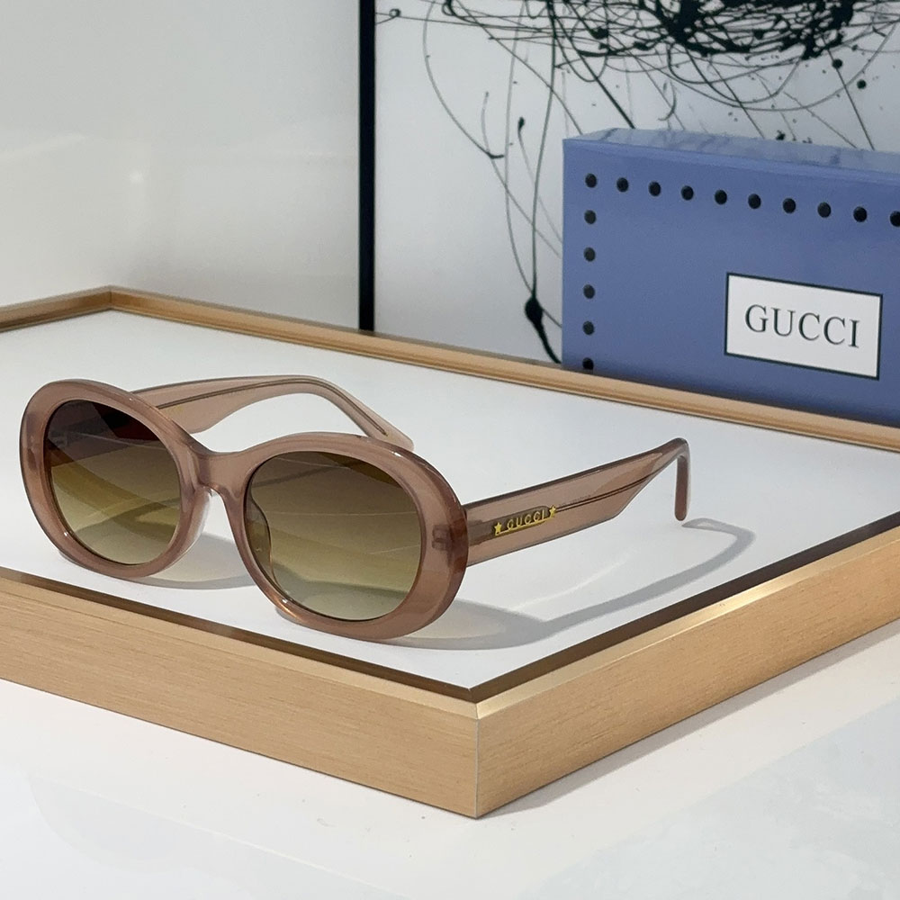 Gucci  Stylish  sunglasses
