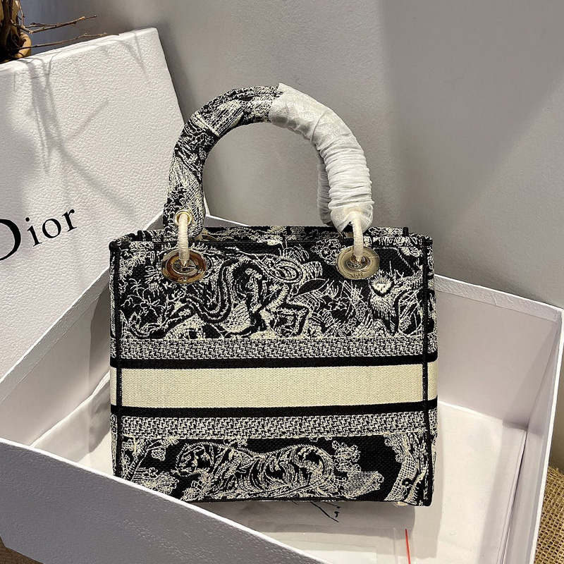 Dior The LADY D-LITE Bag Blue Toile de Jouy Reverse Embroidery M0565ORGO_M928